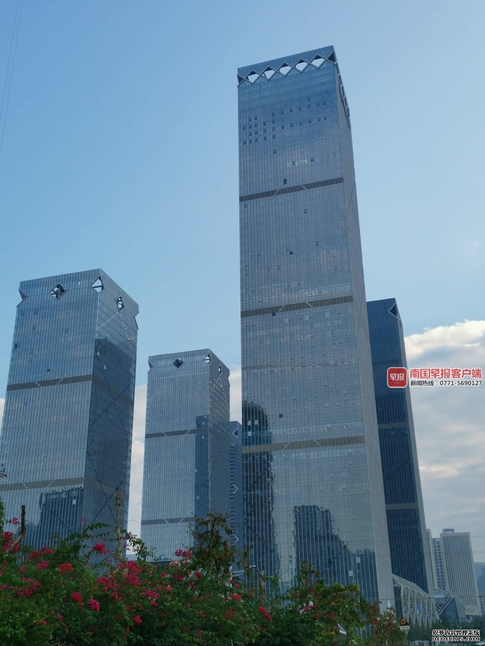 深圳国际西岸商务大厦 写字楼出租 可注册公司可备案 精装带家私拎包办公