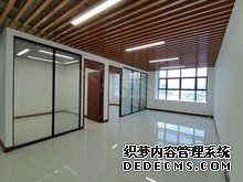 青秀东盟办公写字楼 一千平豪装带红木家具办公